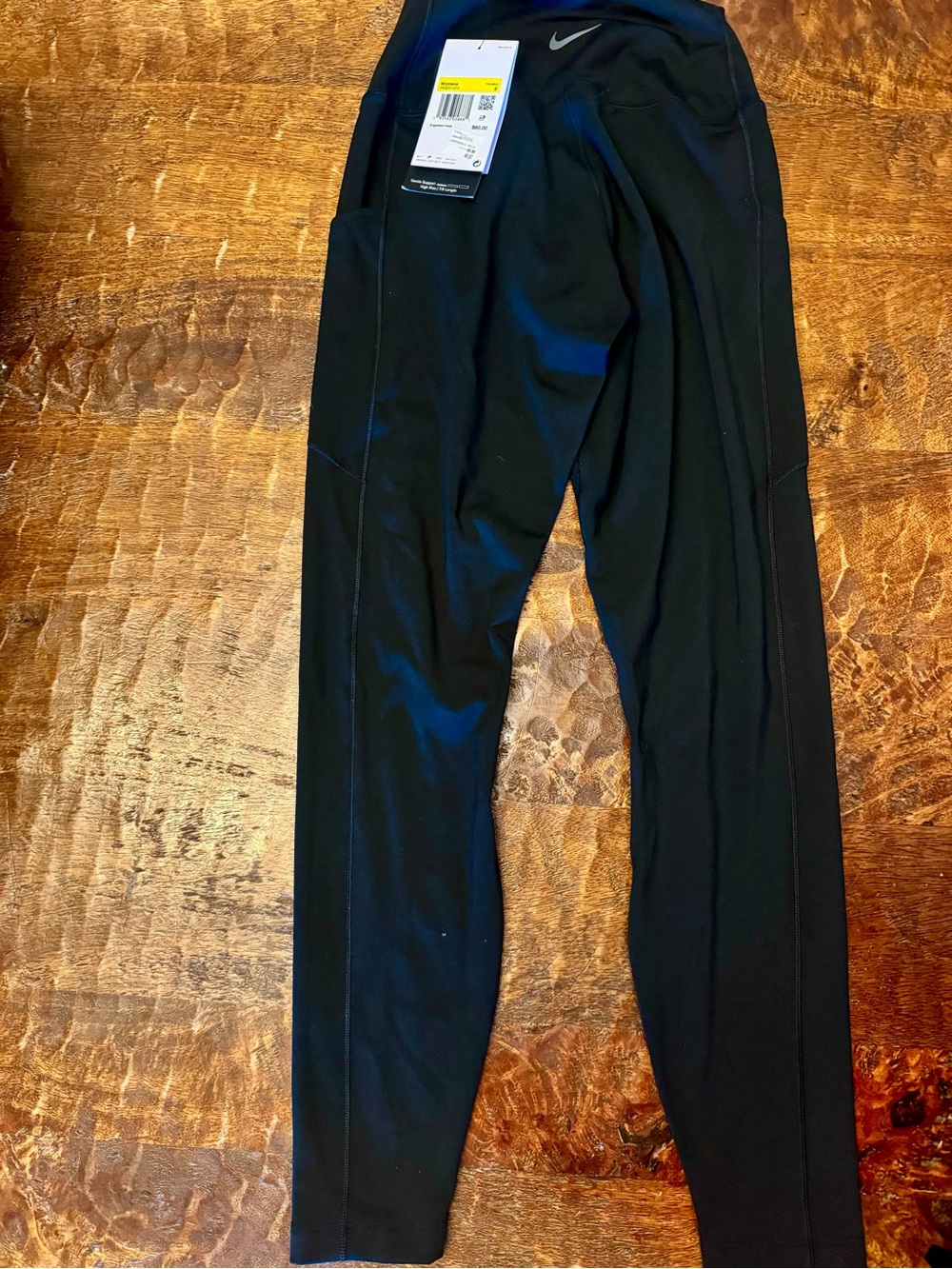 Nike One Black High-Rise Athletic Leggings with Side Pockets - Picture 6 of 7